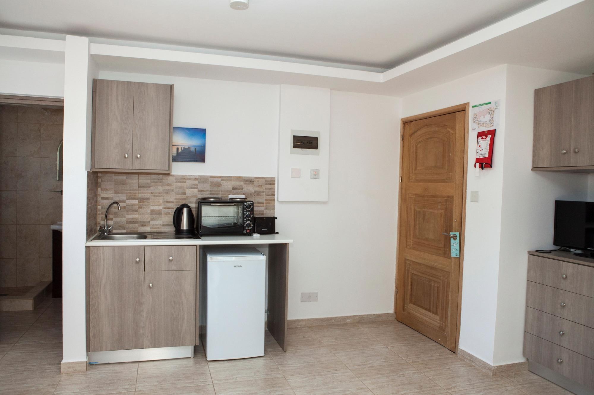 Alecos Hotel Apartments Paphos Buitenkant foto
