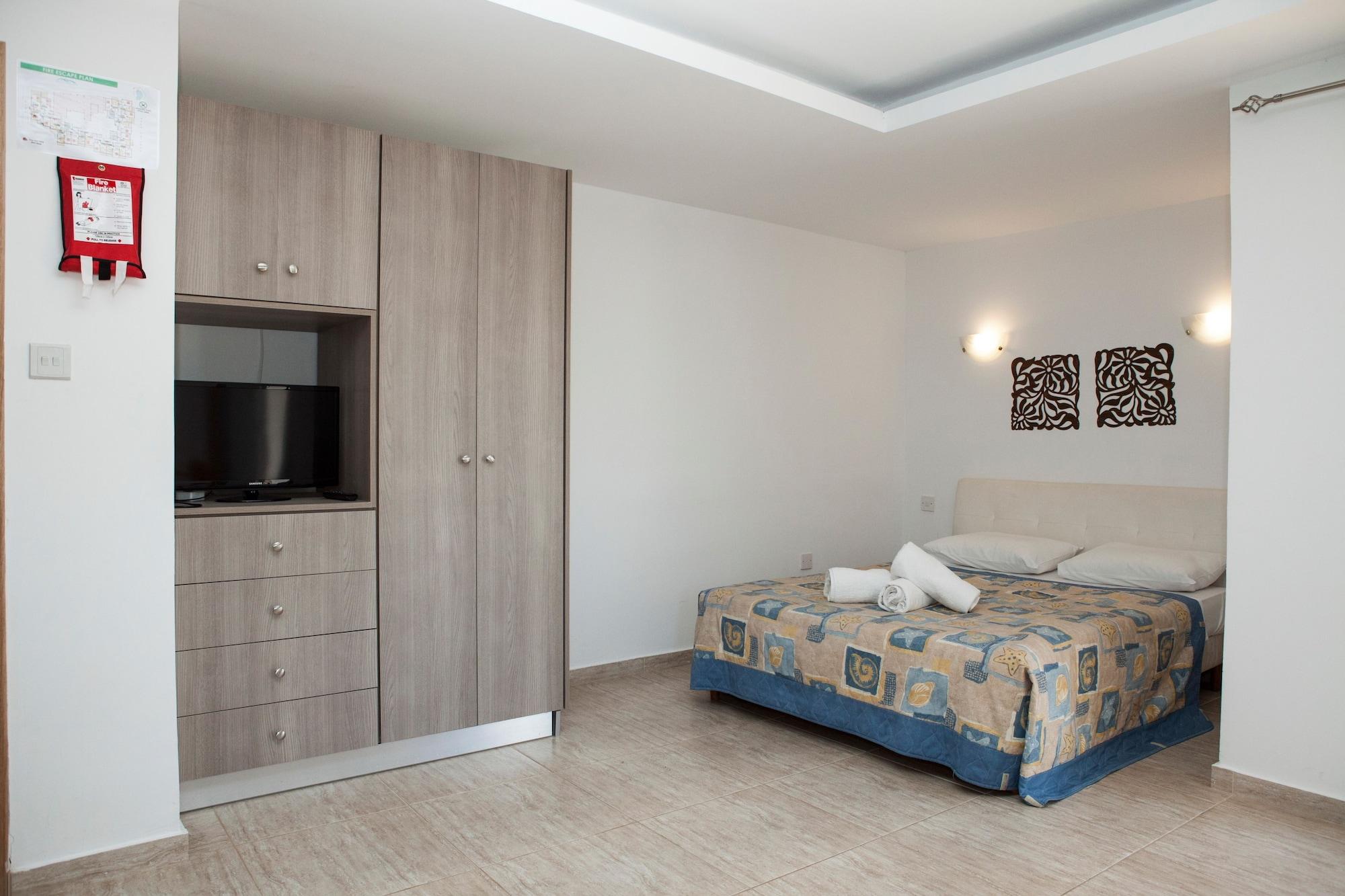 Alecos Hotel Apartments Paphos Buitenkant foto