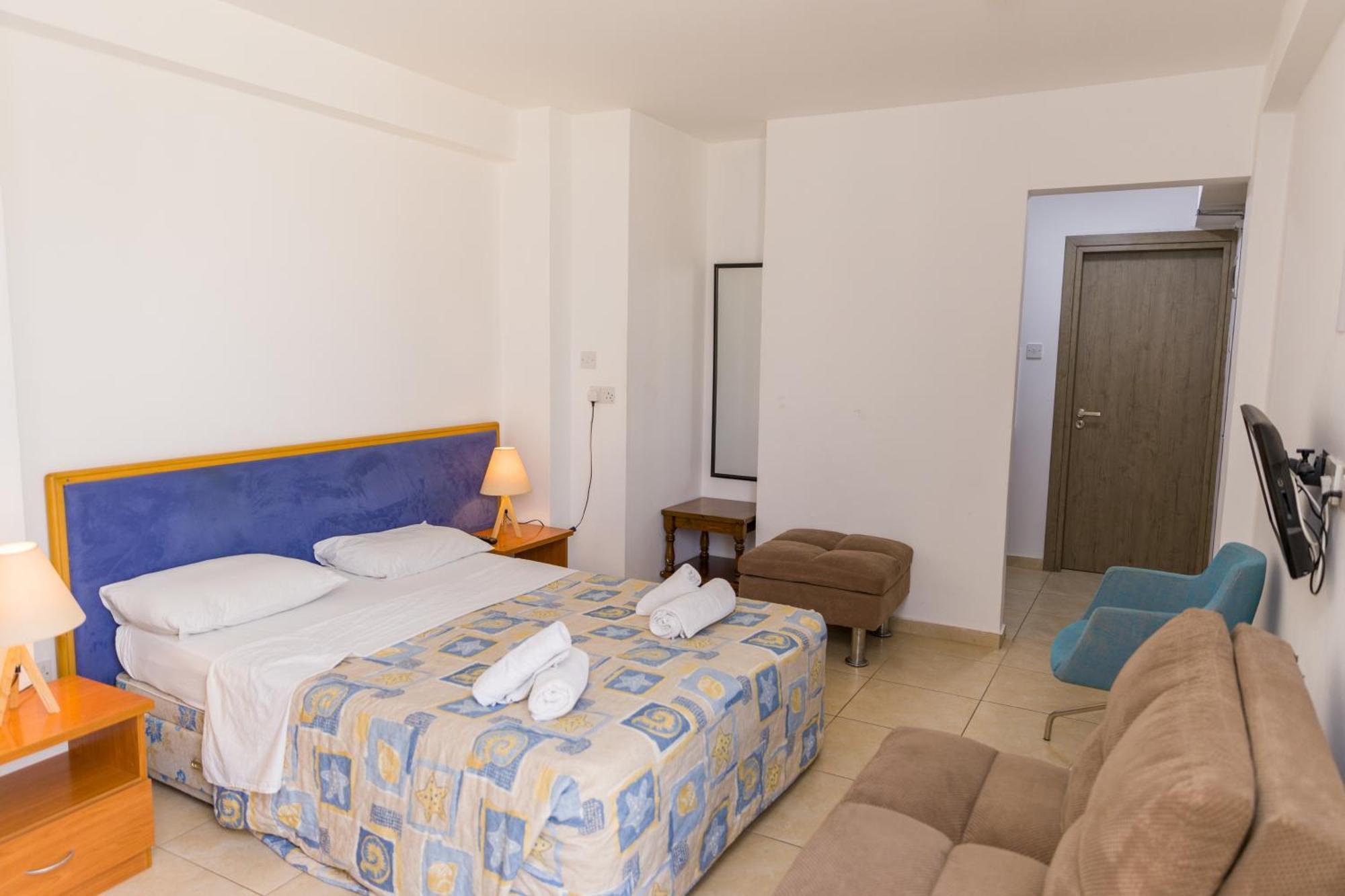Alecos Hotel Apartments Paphos Buitenkant foto