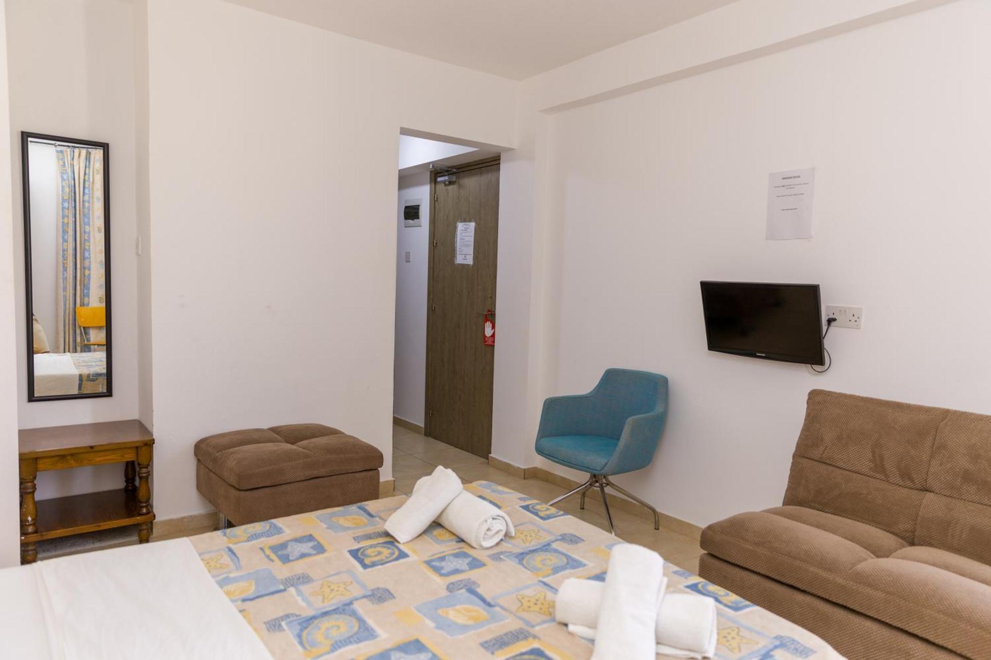 Alecos Hotel Apartments Paphos Buitenkant foto