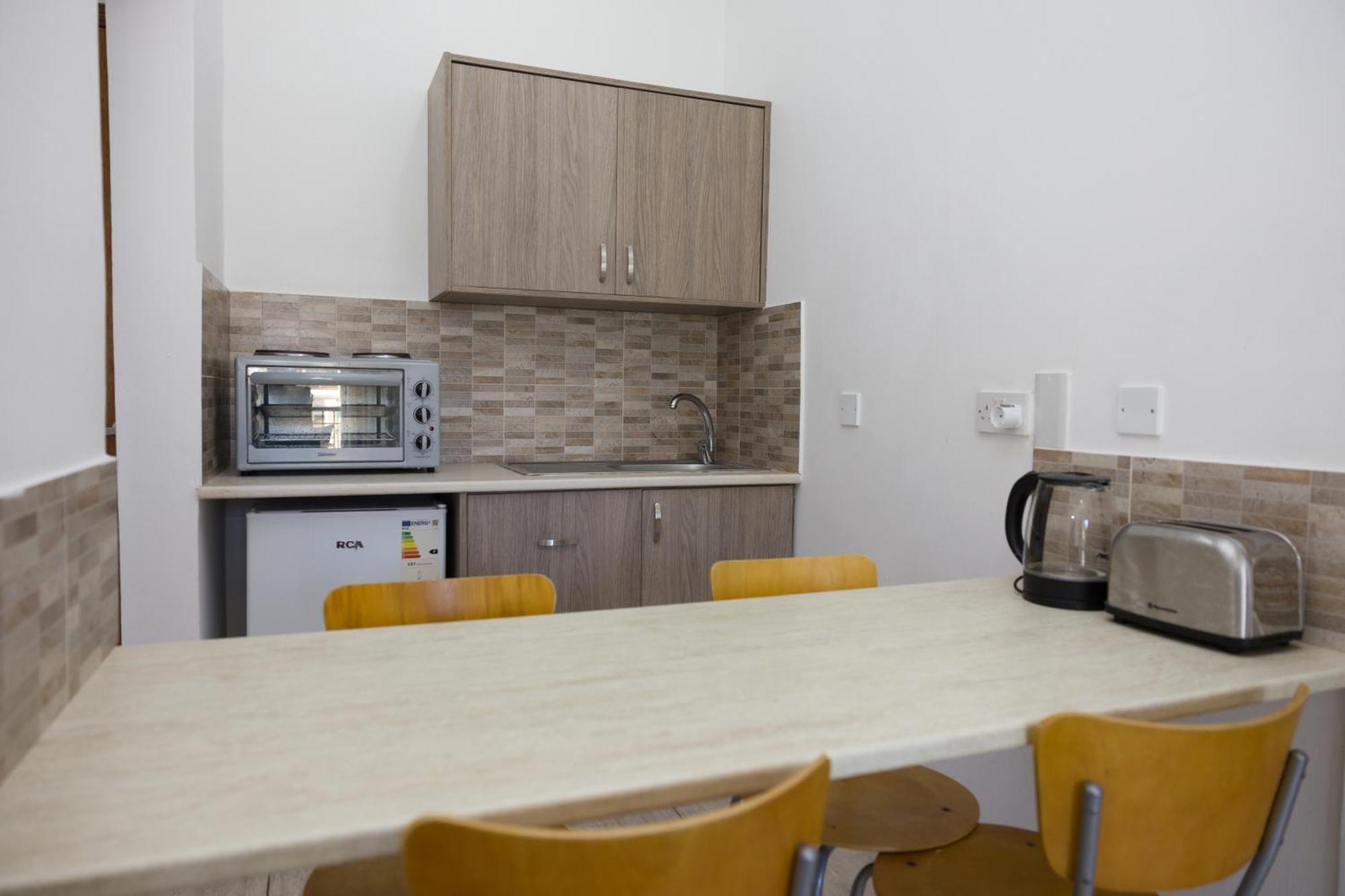 Alecos Hotel Apartments Paphos Buitenkant foto