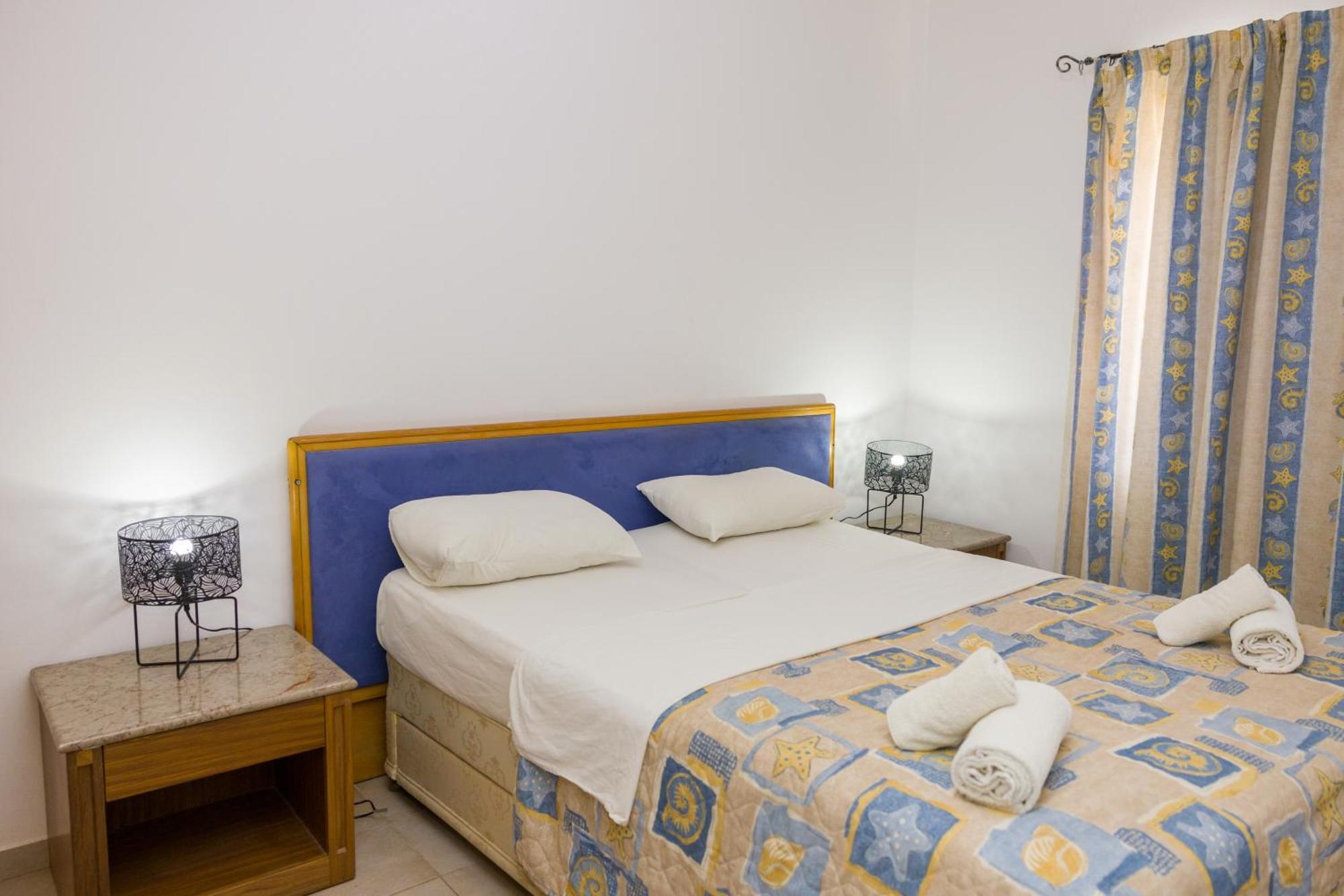 Alecos Hotel Apartments Paphos Buitenkant foto