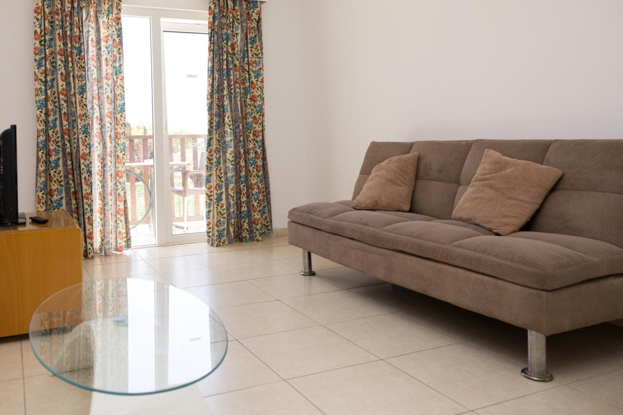 Alecos Hotel Apartments Paphos Buitenkant foto